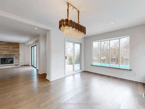 Photo 13 at 98 Golf Links Drive, Aurora Highlands, Aurora