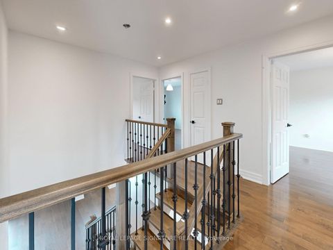 Photo 15 at 98 Golf Links Drive, Aurora Highlands, Aurora