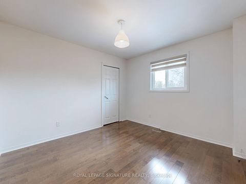 Photo 17 at 98 Golf Links Drive, Aurora Highlands, Aurora