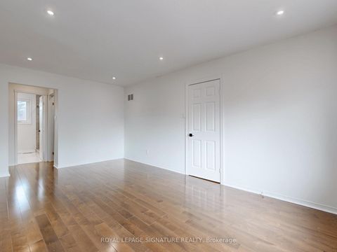 Photo 21 at 98 Golf Links Drive, Aurora Highlands, Aurora