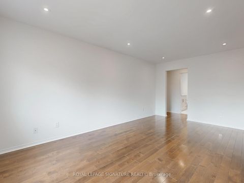 Photo 22 at 98 Golf Links Drive, Aurora Highlands, Aurora