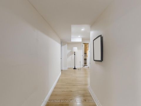 Photo 26 at 98 Golf Links Drive, Aurora Highlands, Aurora