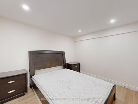 Photo 30 at 98 Golf Links Drive, Aurora Highlands, Aurora