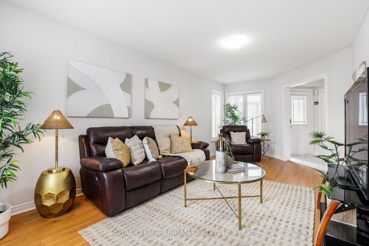 Photo 5 at 1505 Garland Crescent, Amberlea, Pickering