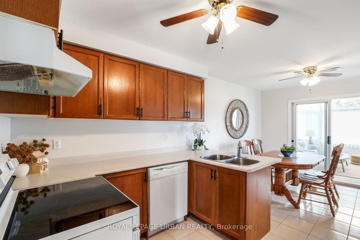 Photo 8 at 1505 Garland Crescent, Amberlea, Pickering