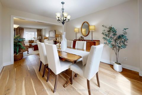 Photo 7 at 15 Beatty Crescent, Aurora Highlands, Aurora