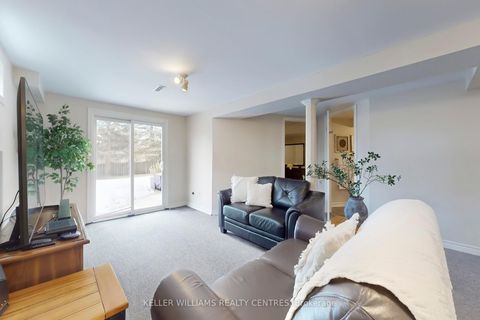 Photo 30 at 15 Beatty Crescent, Aurora Highlands, Aurora