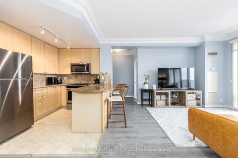 Photo 6 at 714 - 11121 Yonge Street, Devonsleigh, Richmond Hill