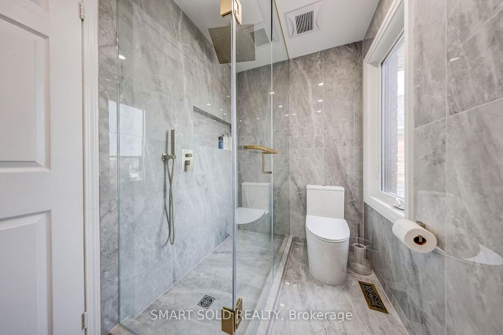 Photo 35 at 106 Wood Rim Drive, Oak Ridges Lake Wilcox, Richmond Hill