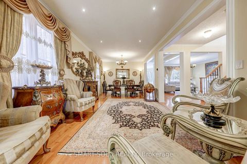 Photo 8 at 106 Wood Rim Drive, Oak Ridges Lake Wilcox, Richmond Hill