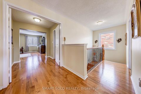 Photo 25 at 106 Wood Rim Drive, Oak Ridges Lake Wilcox, Richmond Hill