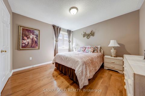 Photo 33 at 106 Wood Rim Drive, Oak Ridges Lake Wilcox, Richmond Hill