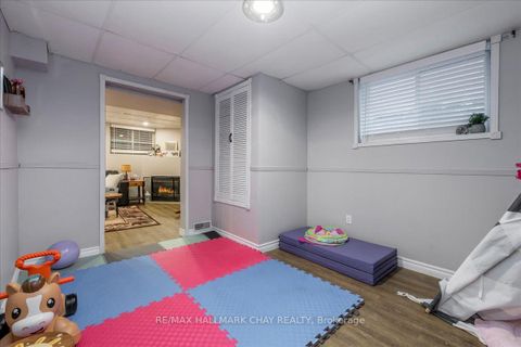 Photo 11 at 11 Garibaldi Drive, Holly, Barrie