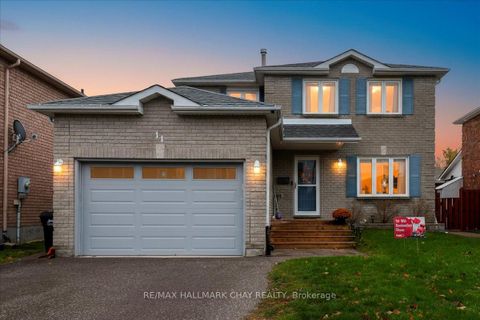 Photo 20 at 11 Garibaldi Drive, Holly, Barrie