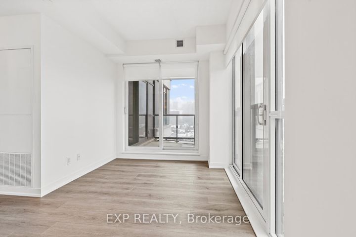 Photo 11 at 1009 - 200 Sackville Street, Regent Park, Toronto