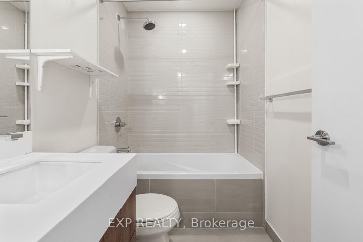 Photo 17 at 1009 - 200 Sackville Street, Regent Park, Toronto