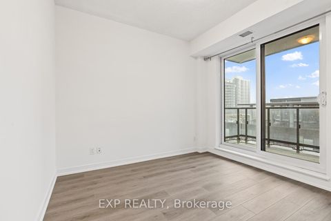 Photo 13 at 1009 - 200 Sackville Street, Regent Park, Toronto