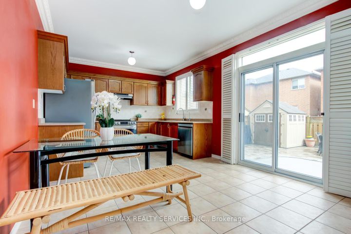 Photo 5 at 47 Cape Dorset Crescent, Wellington, Brampton