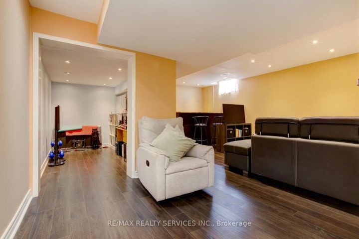 Photo 38 at 47 Cape Dorset Crescent, Wellington, Brampton