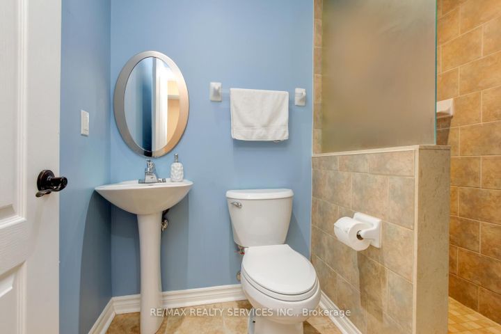 Photo 41 at 47 Cape Dorset Crescent, Wellington, Brampton