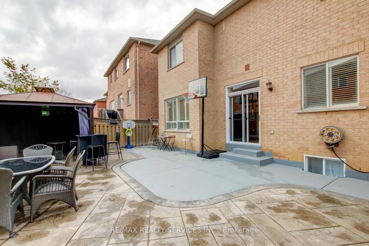 Photo 44 at 47 Cape Dorset Crescent, Wellington, Brampton
