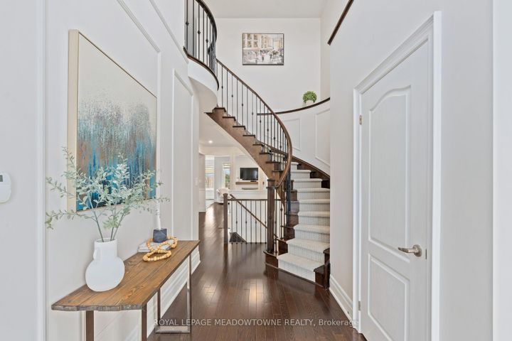 Photo 20 at 10 Silver Pond Drive, Georgetown, Halton Hills