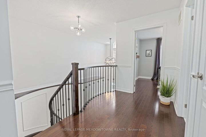 Photo 21 at 10 Silver Pond Drive, Georgetown, Halton Hills