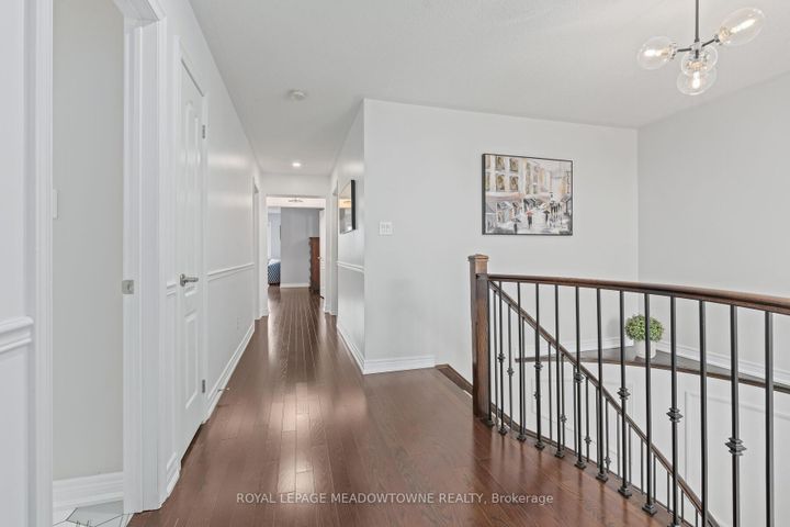 Photo 22 at 10 Silver Pond Drive, Georgetown, Halton Hills