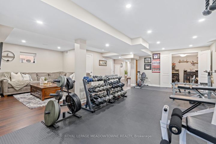 Photo 34 at 10 Silver Pond Drive, Georgetown, Halton Hills