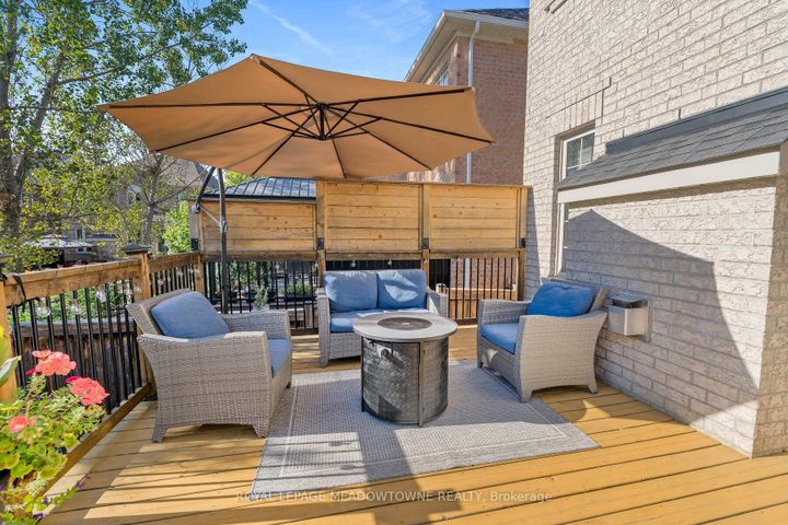 Photo 39 at 10 Silver Pond Drive, Georgetown, Halton Hills