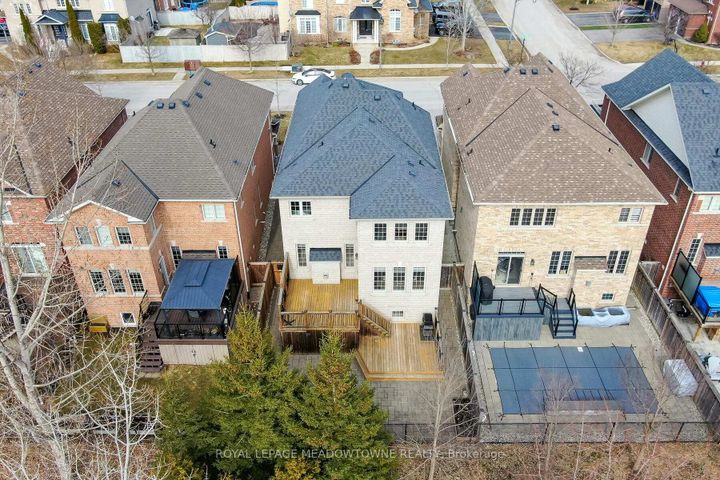 Photo 44 at 10 Silver Pond Drive, Georgetown, Halton Hills