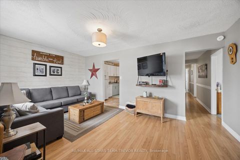 Photo 4 at 307 Kenwood Avenue, Keswick South, Georgina