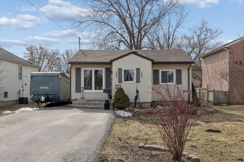 Photo 21 at 307 Kenwood Avenue, Keswick South, Georgina