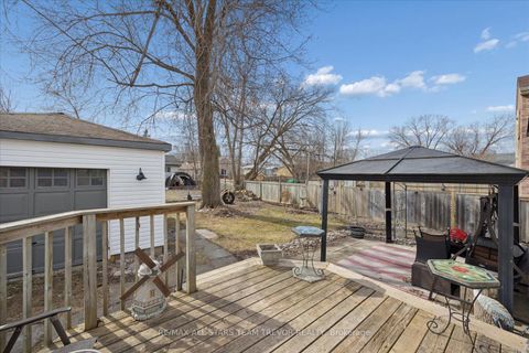 Photo 25 at 307 Kenwood Avenue, Keswick South, Georgina