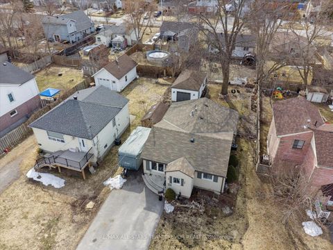 Photo 34 at 307 Kenwood Avenue, Keswick South, Georgina