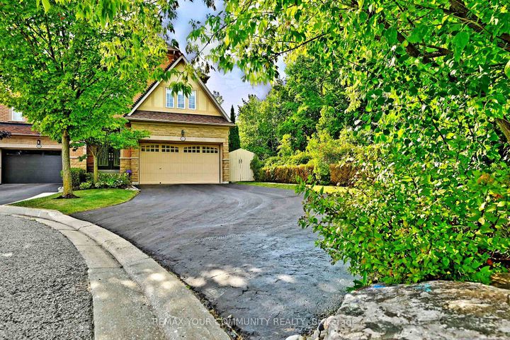 Photo 1 at 55 Carriage House Court, Jefferson, Richmond Hill