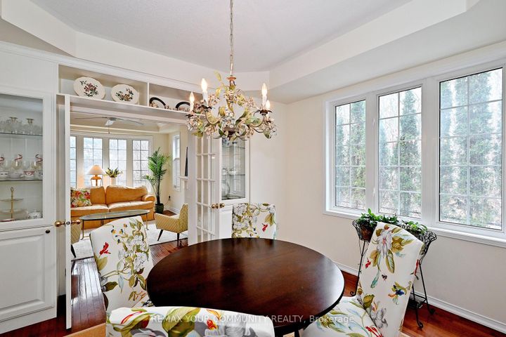 Photo 11 at 55 Carriage House Court, Jefferson, Richmond Hill