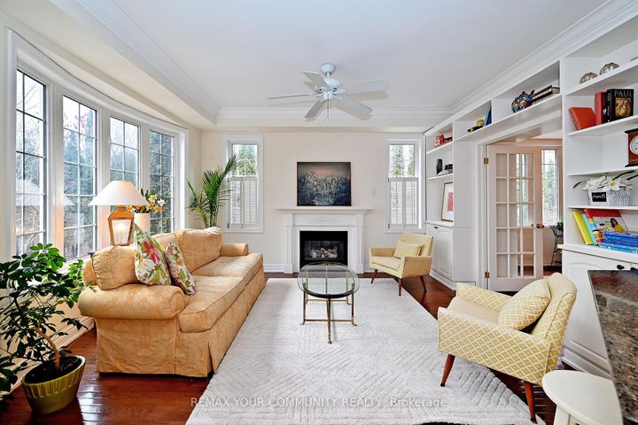 Photo 14 at 55 Carriage House Court, Jefferson, Richmond Hill