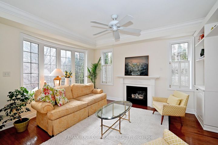 Photo 15 at 55 Carriage House Court, Jefferson, Richmond Hill