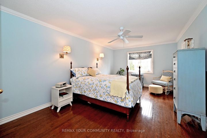 Photo 26 at 55 Carriage House Court, Jefferson, Richmond Hill