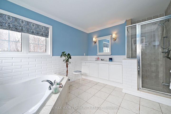 Photo 28 at 55 Carriage House Court, Jefferson, Richmond Hill