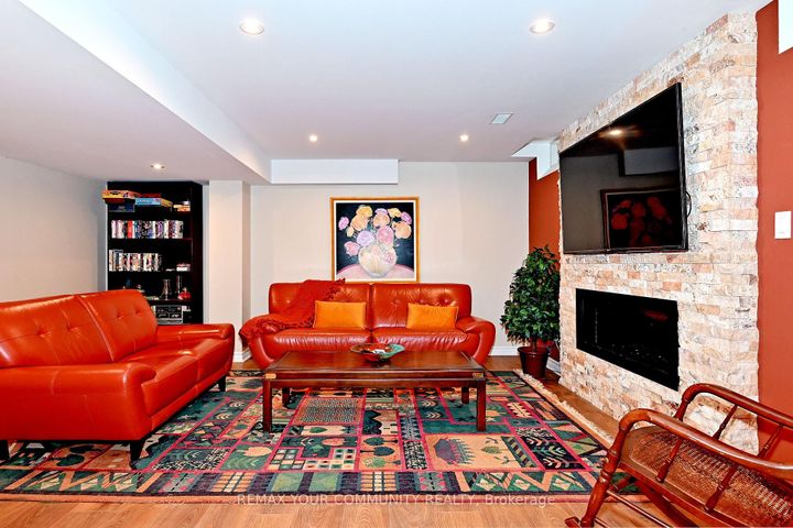 Photo 38 at 55 Carriage House Court, Jefferson, Richmond Hill