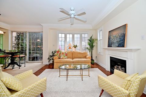 Photo 12 at 55 Carriage House Court, Jefferson, Richmond Hill