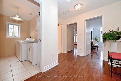 Photo 34 at 55 Carriage House Court, Jefferson, Richmond Hill