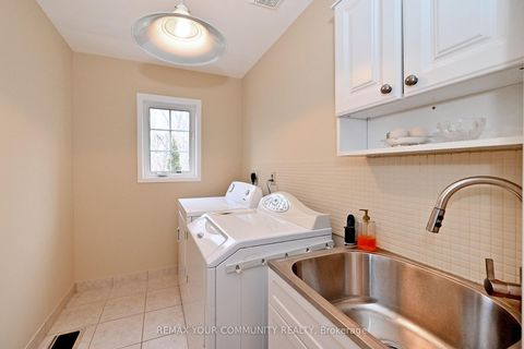 Photo 35 at 55 Carriage House Court, Jefferson, Richmond Hill