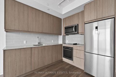 Photo 12 at 1809 - 32 Forest Manor Road, Henry Farm, Toronto