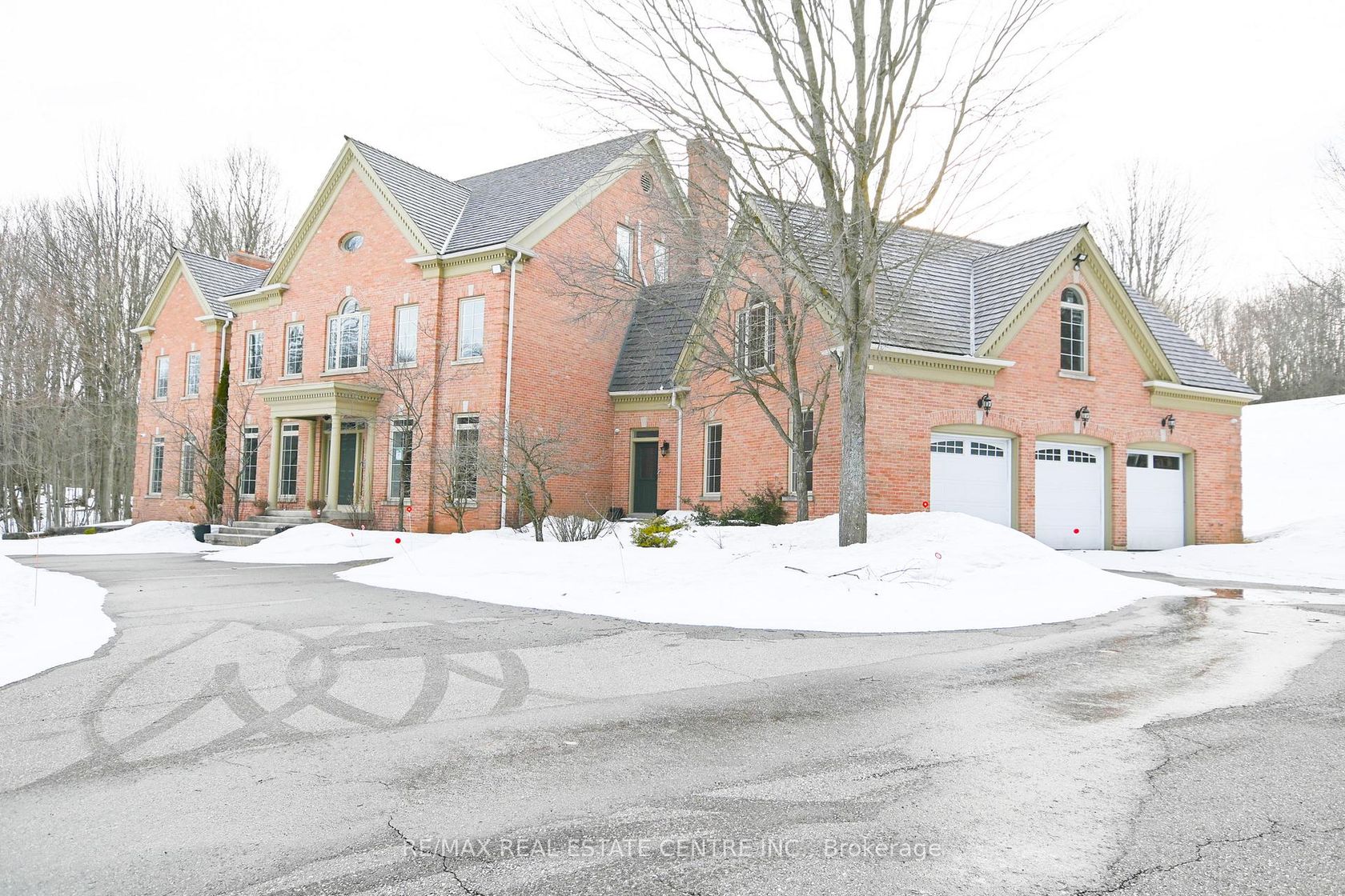 12 Flaherty Lane, Rural Caledon, Caledon by Loree Meneguzzi Real Estate 12 Flaherty Lane, Rural Caledon, Caledon