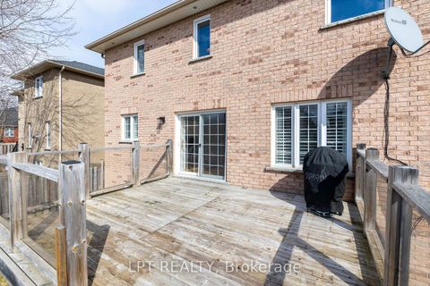 Photo 12 at 36 Ivygreen Road, Keswick North, Georgina