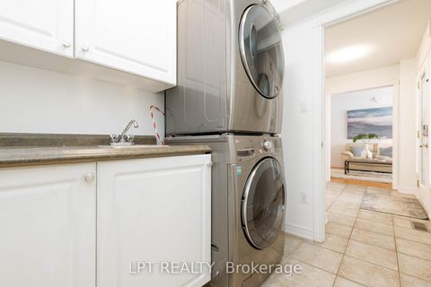 Photo 19 at 36 Ivygreen Road, Keswick North, Georgina