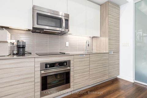 Photo 7 at 1909 - 210 Simcoe Street, Chinatown, Toronto